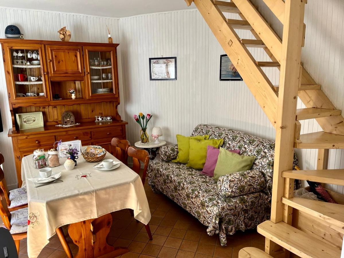 Apartmán Casa Elena Sueglio Exteriér fotografie